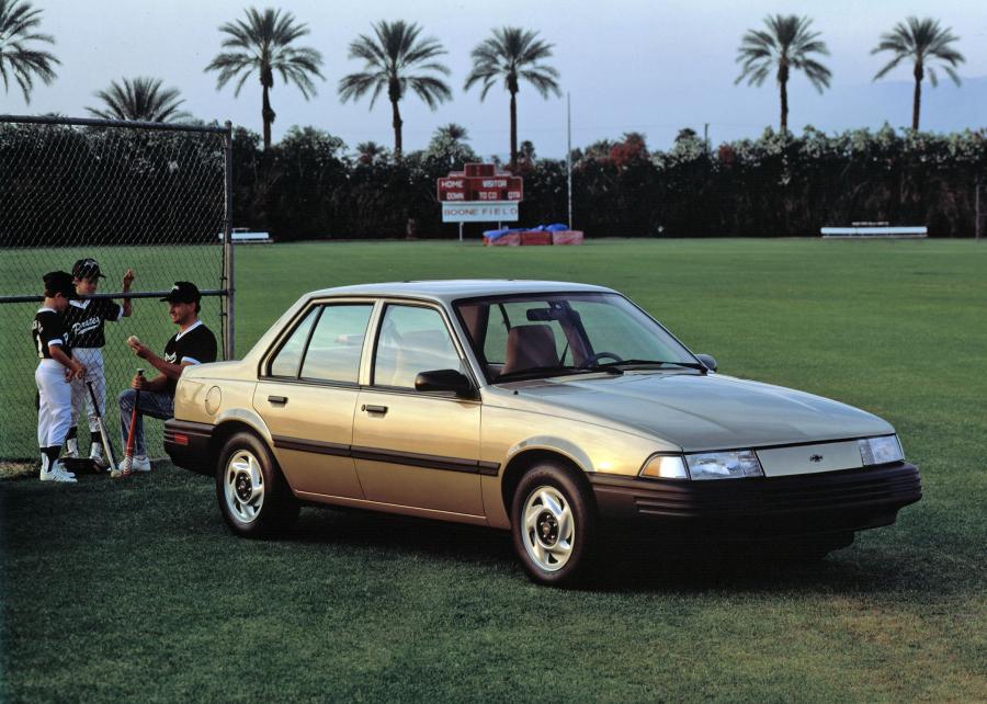  Chevrolet Cavalier VL Sedan (1J-C69/WV9) 1991 года  (фото 2 из 3)
